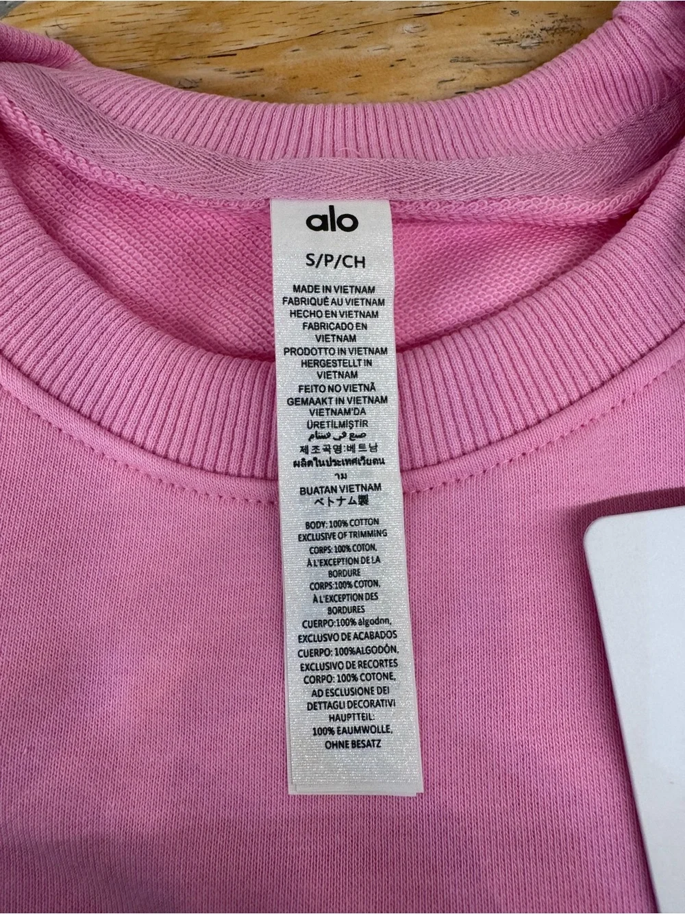 Alo Pink Cropped Crewneck Sweatshirt 🎀